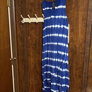 Design History Blue and White Tie-Dye Dress